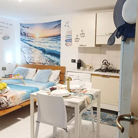 Alicetta By Ca-sa Check شقة